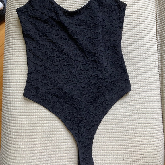 BNWT H&M bodysuit lining around the bust - Picture 4 of 7